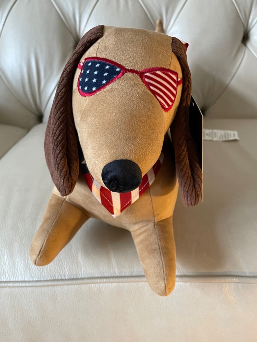 Dachshund American themed pillow from humane world for animals - Picture 2 of 9